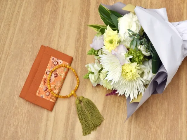 ペット火葬でのお花は必要 お花の選び方や準備するものを徹底解説 ペット火葬 葬儀はハピネス 格安出張 7 700 霊園供養 納骨可